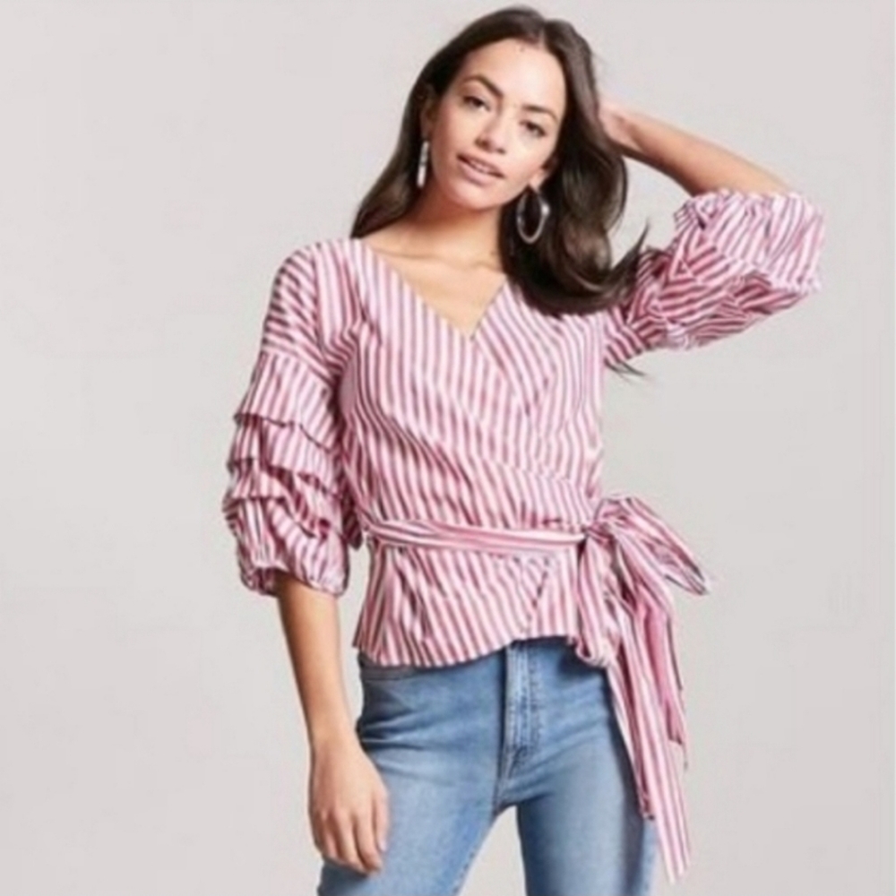 ❤5 for $25❤ Pink and white stripe ruffle wrap around J6